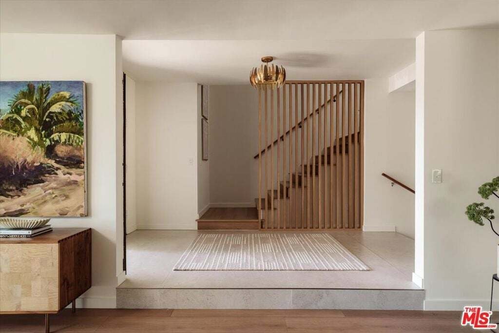 House in Burbank, California, United States 5 - 18558156