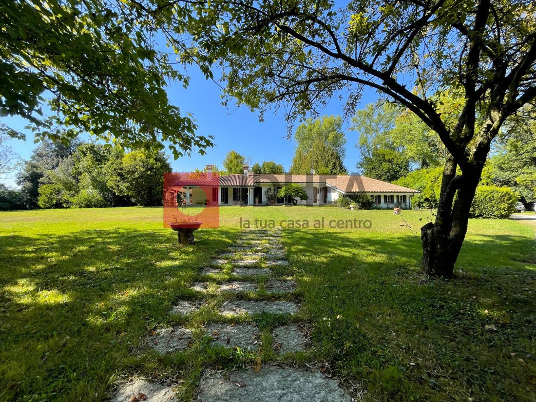 Villa in Carbonera, Veneto, Italy 3 - 18563478