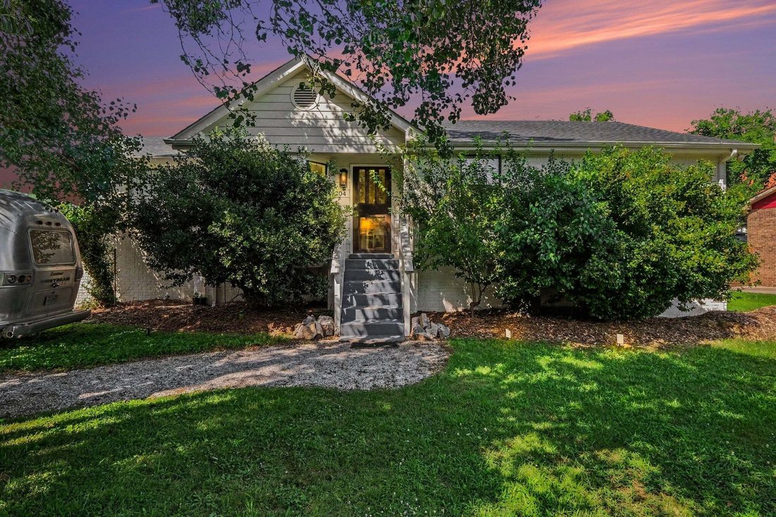 House in Nashville, Tennessee, United States 1 - 18564842