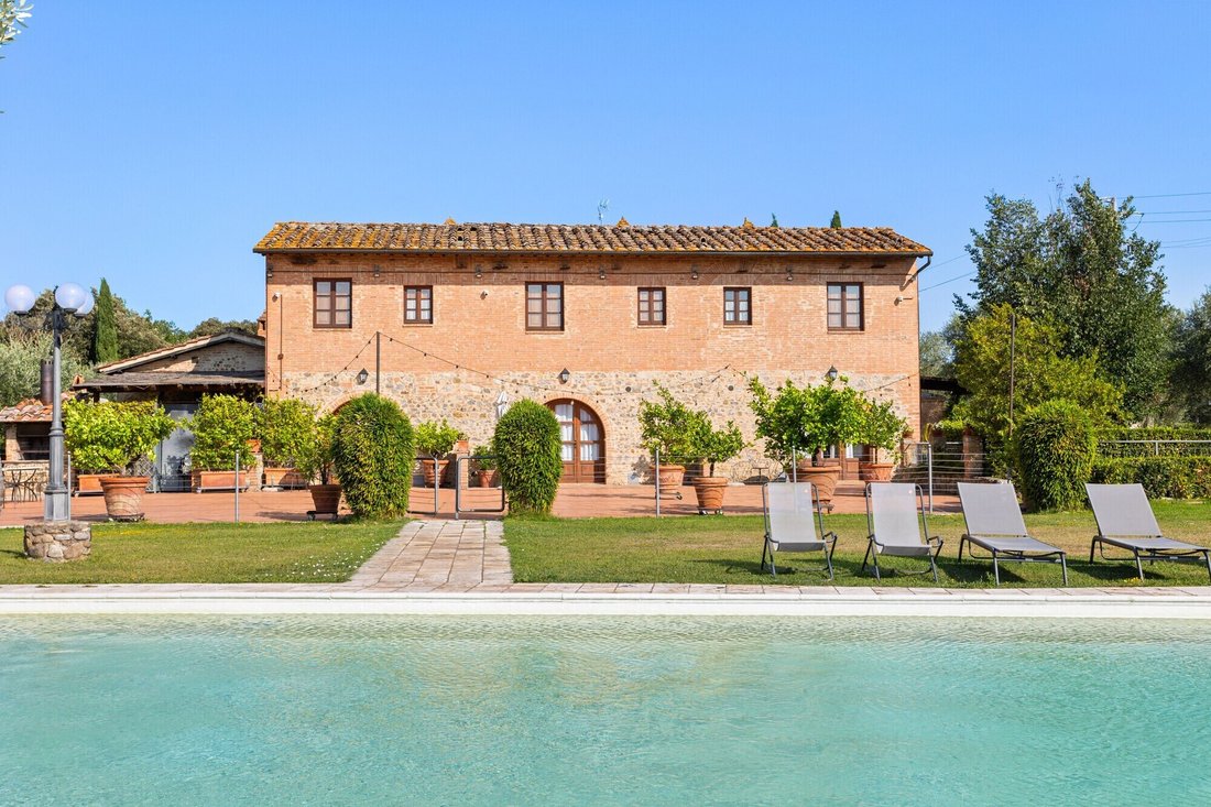 House in Castelnuovo Berardenga, Tuscany, Italy 1 - 18565474