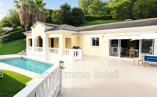 Villa in Saint-Paul-de-Vence, Provence-Alpes-Côte d'Azur, France 1