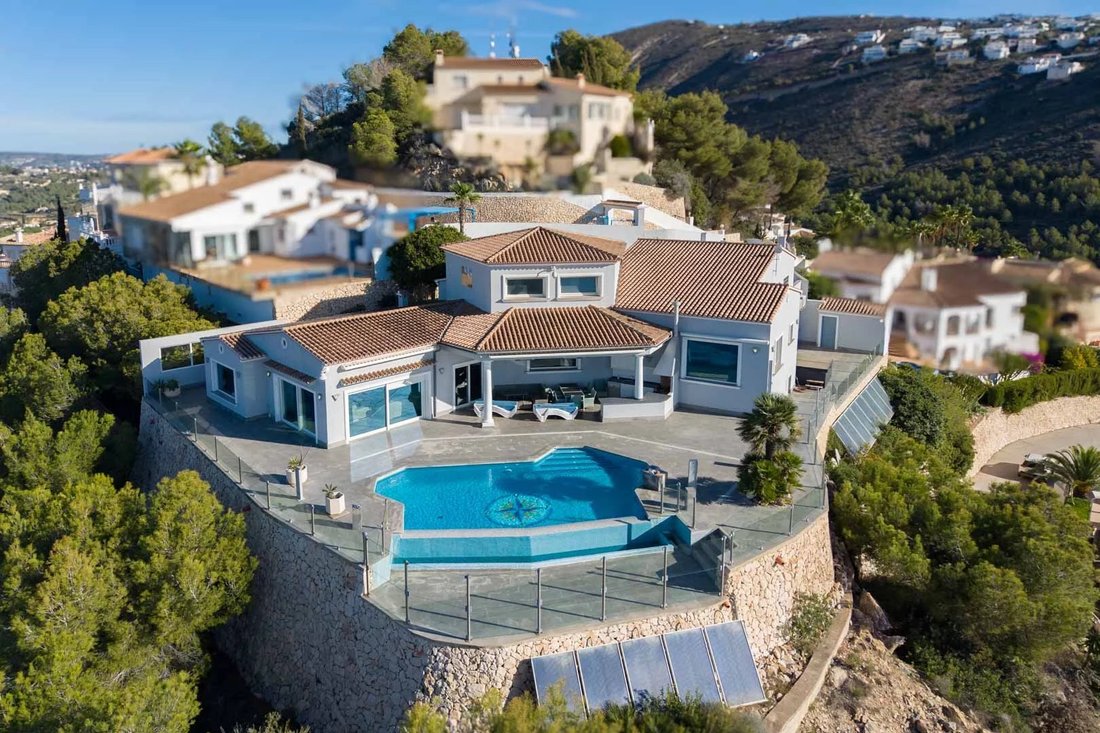 Villa in Moraira, Teulada, Valencian Community 2 - 18558302
