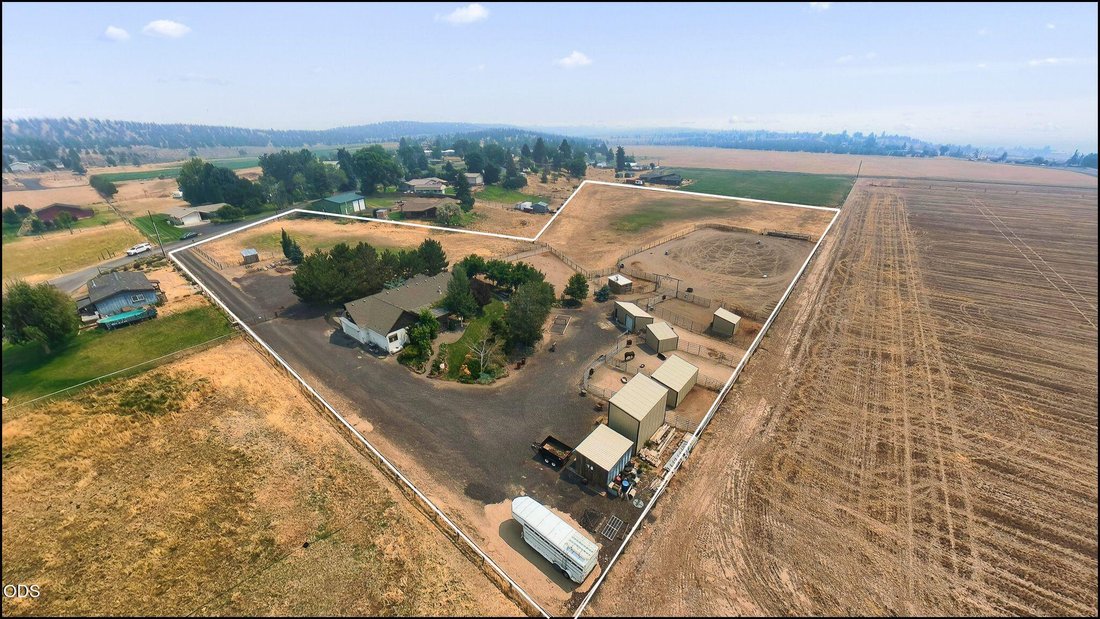 House in Madras, Oregon, United States 2 - 18561018