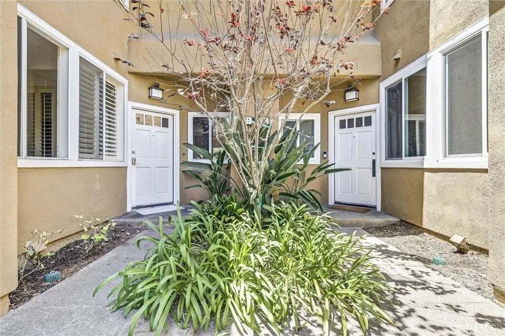 Condo in Irvine, California, United States 3 - 18559150