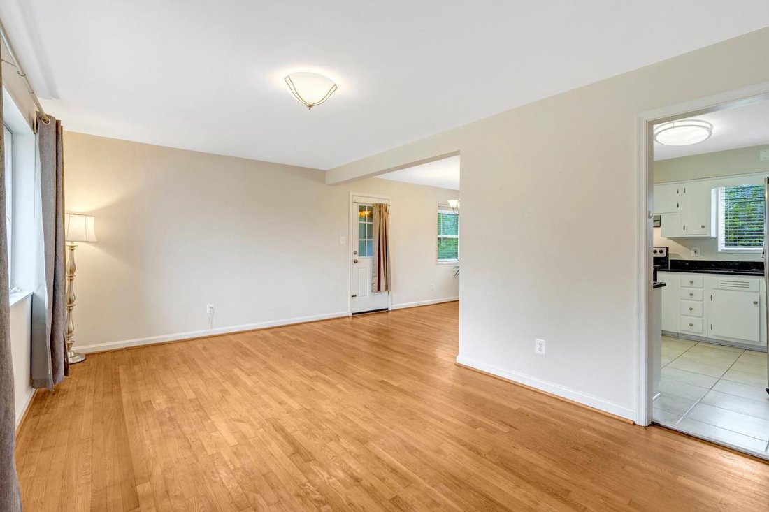 House in Springfield, Virginia, United States 2 - 18562946