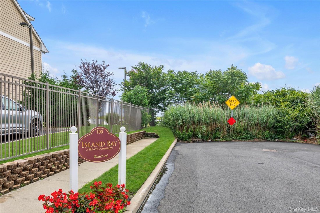 Condo in Island Park, New York, United States 4 - 18562770