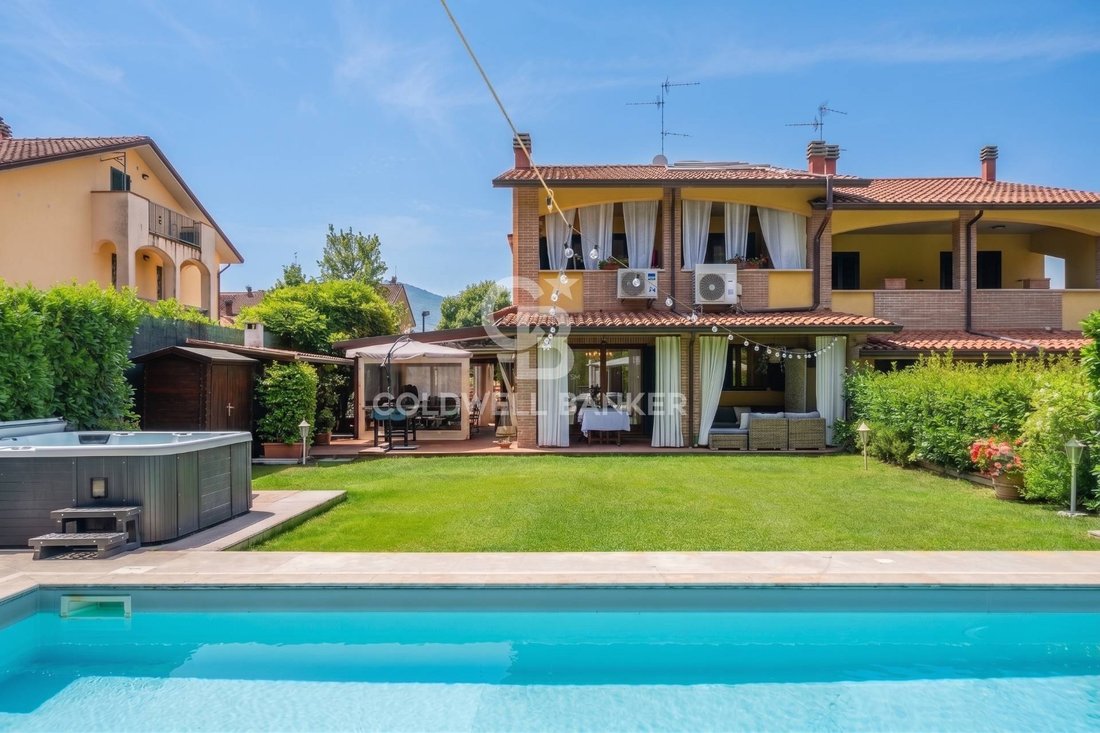 Villa in Umbertide, Umbria, Italy 2 - 18564022