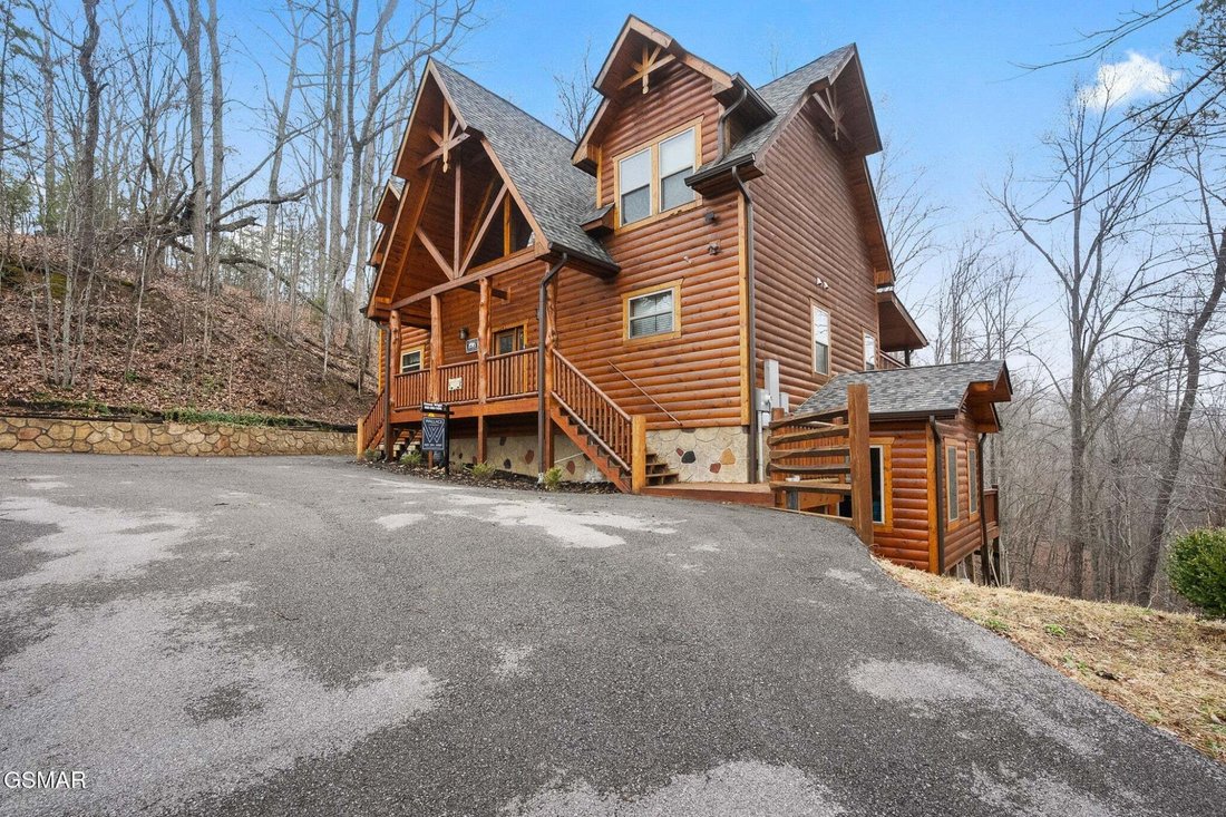 House in Gatlinburg, Tennessee, United States 4 - 18558473
