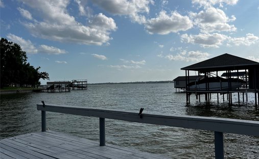 House in Gun Barrel City, Texas, United States 1