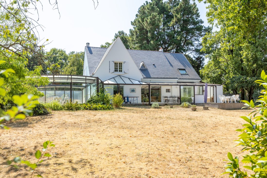House in La Chapelle-sur-Erdre, Pays de la Loire, France 1 - 18558663