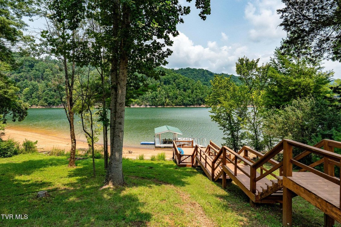 House in Mountain City, Tennessee, United States 3 - 18560947
