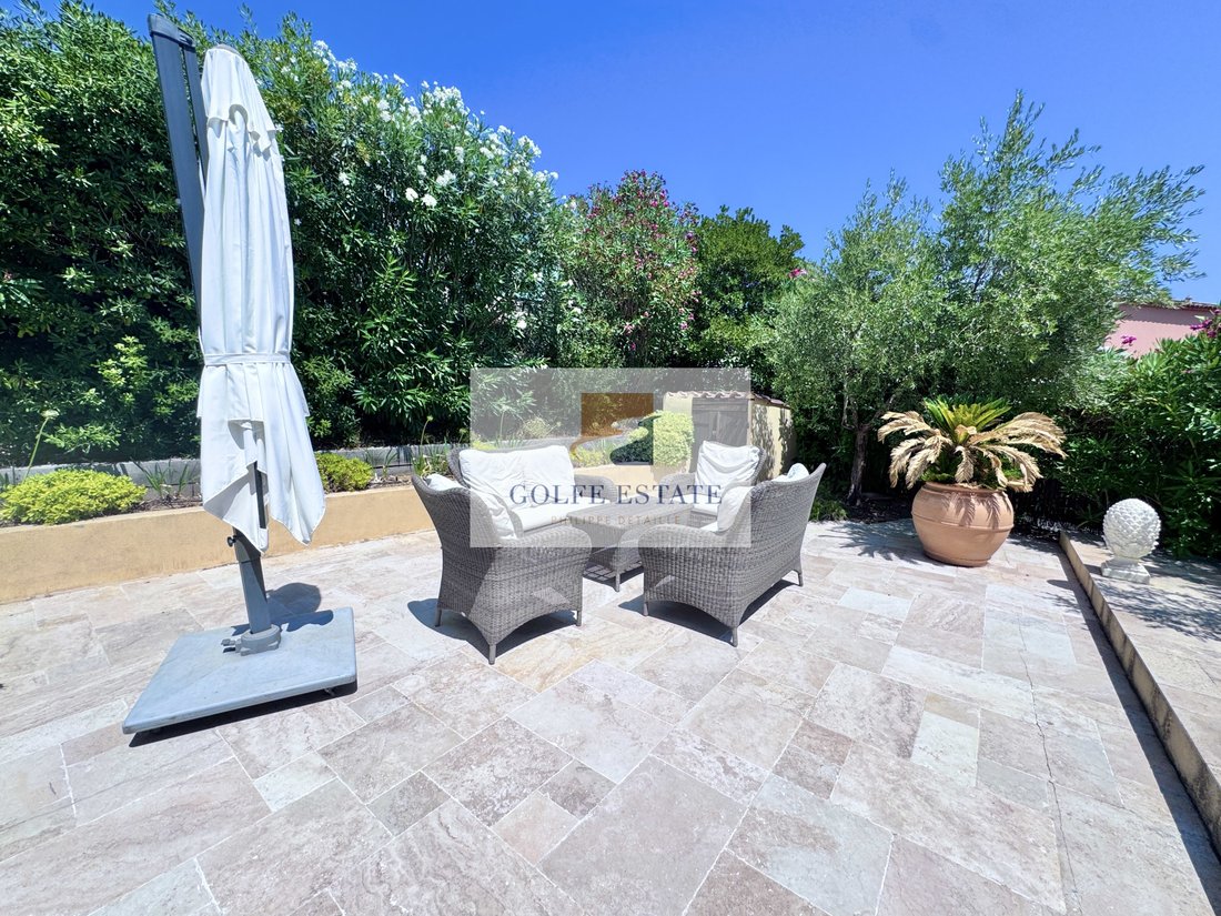 House in La Croix-Valmer, Provence-Alpes-Côte d'Azur, France 4 - 18558721