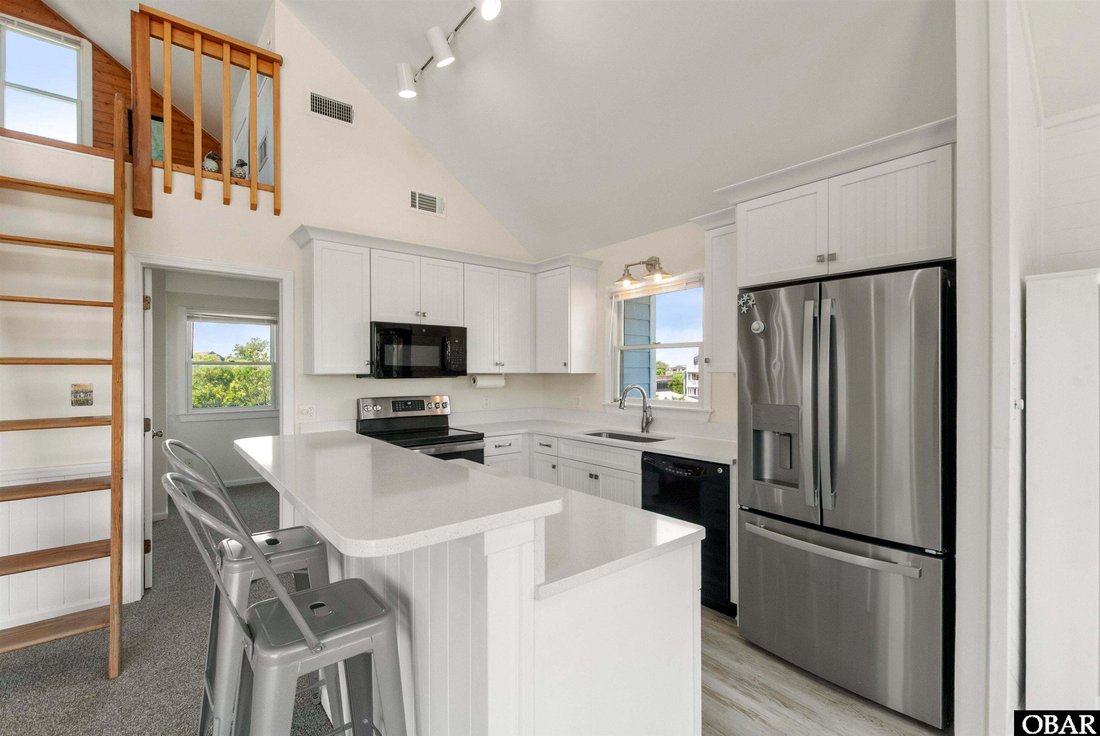 House in Waves, North Carolina, United States 5 - 18560979