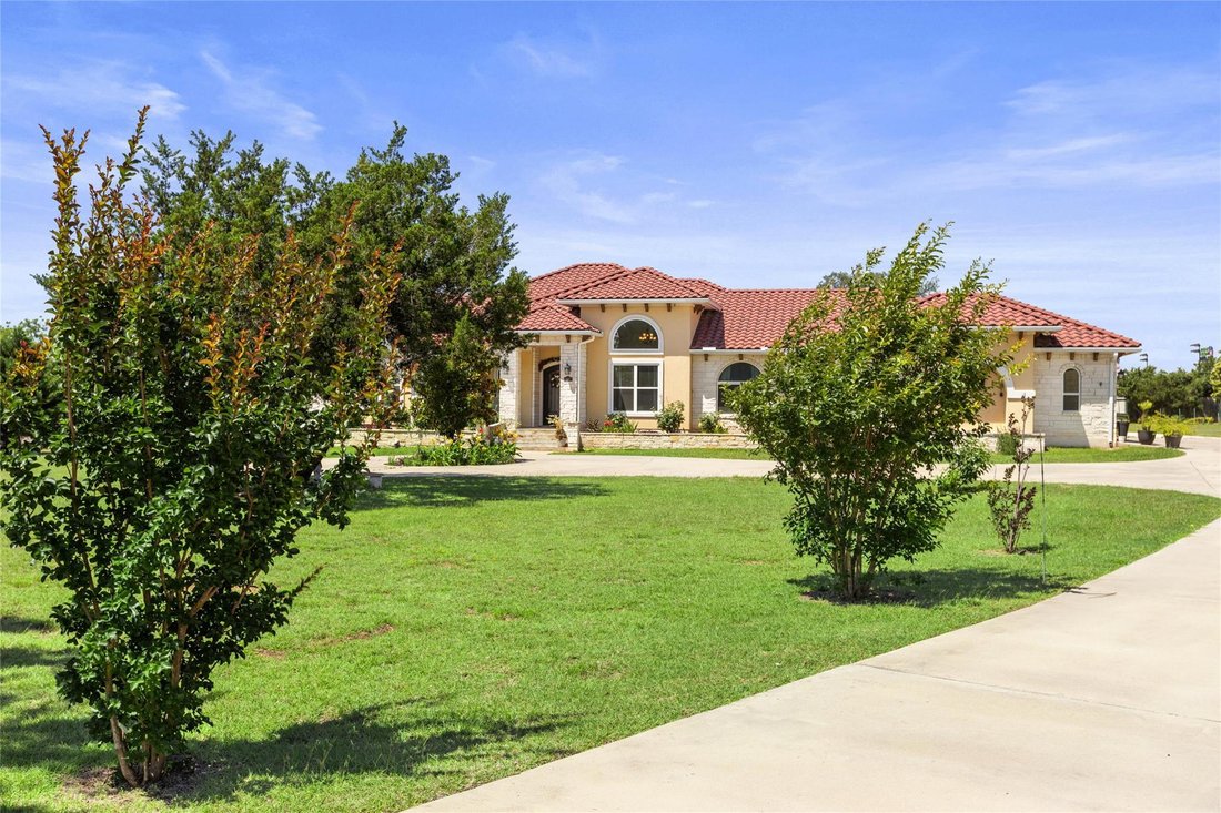 House in Leander, Texas, United States 4 - 18562024