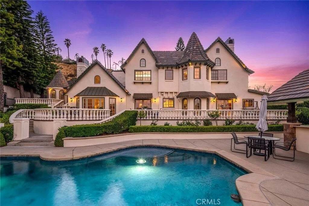 House in Santa Ana, California, United States 2 - 18565217