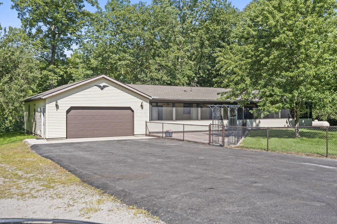 House in Marysville, Ohio, United States 3 - 18561477