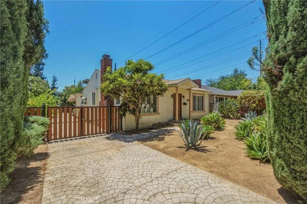 House in Altadena, California, United States 5 - 18559396