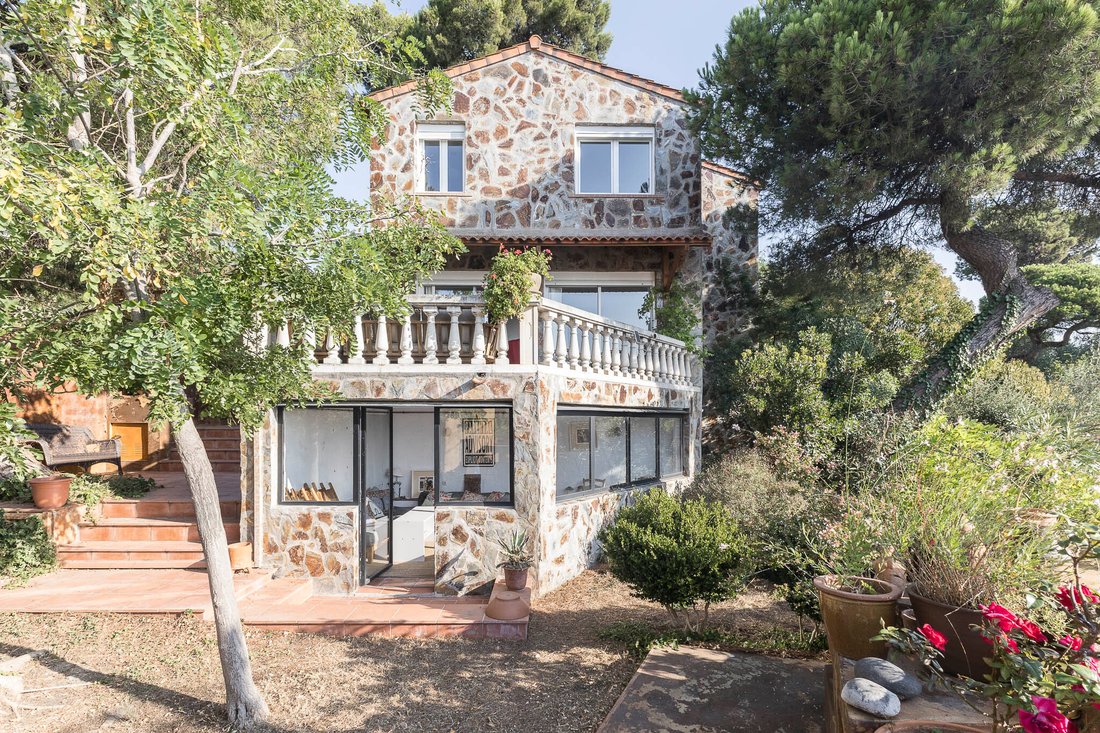 Townhouse in Sarrià-Sant Gervasi, Barcelona, Spain 1 - 18563222