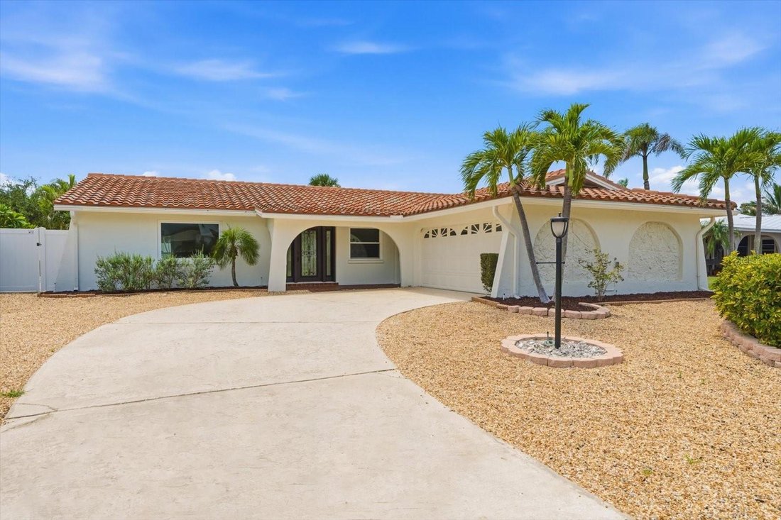 House in St. Pete Beach, Florida, United States 1 - 18558604