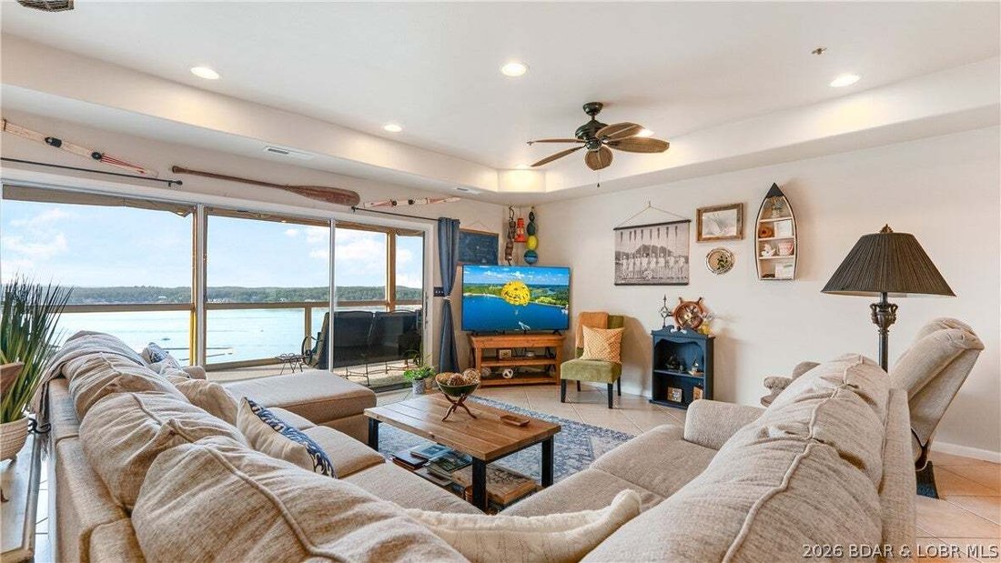 Condo in Lake Ozark, Missouri, United States 1 - 18561122