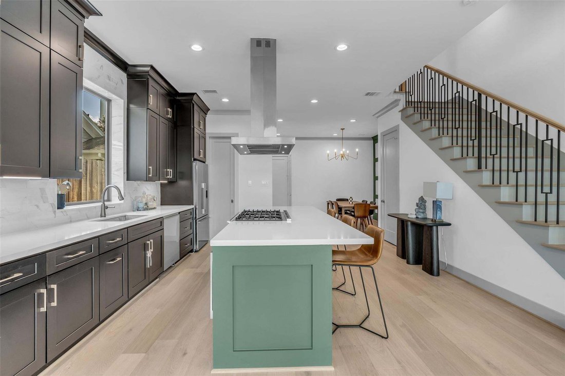 House in Houston, Texas, United States 5 - 18559546