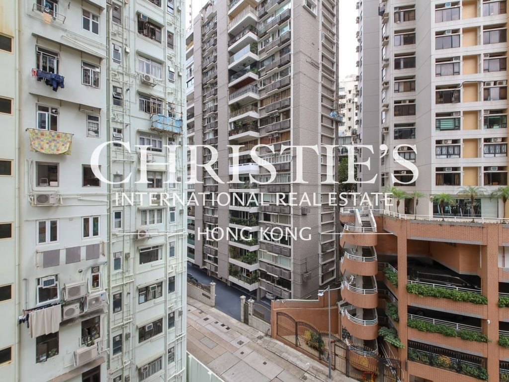 Apartment in Hong Kong, Hong Kong 1 - 18566614