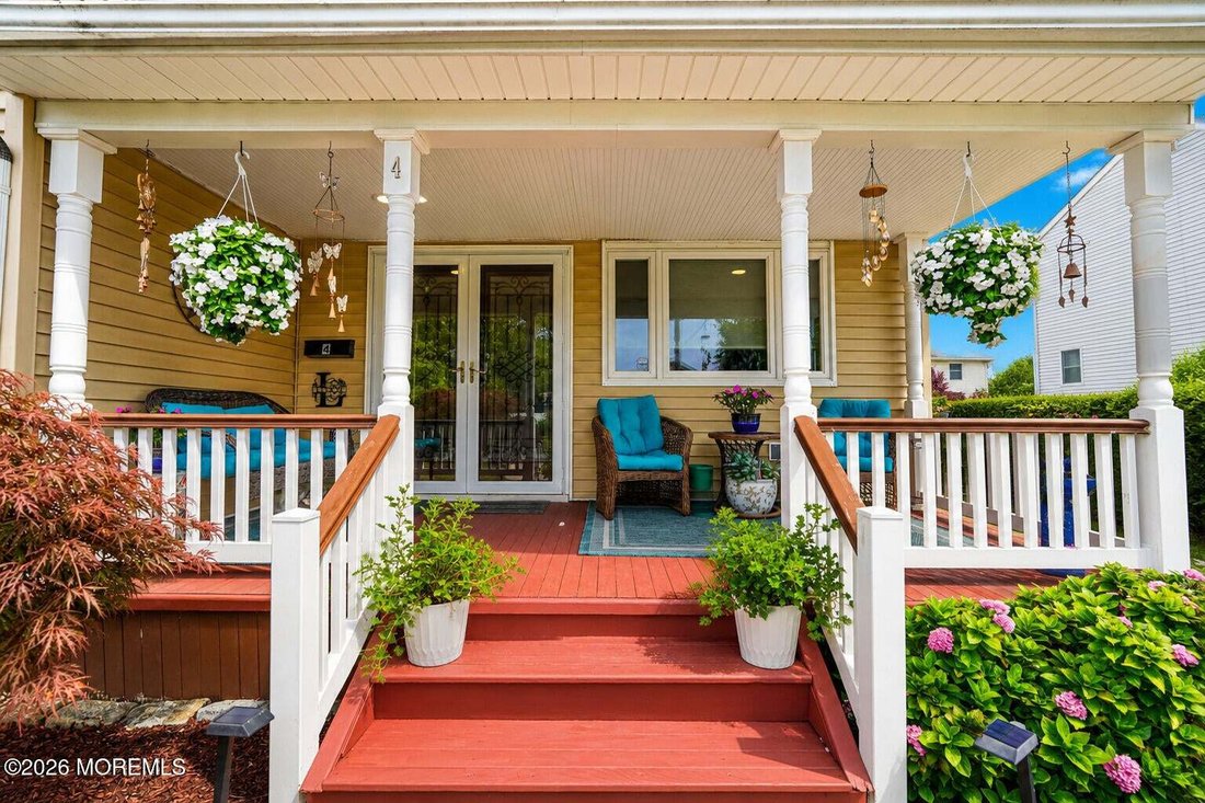 House in Port Monmouth, New Jersey, United States 4 - 18558391
