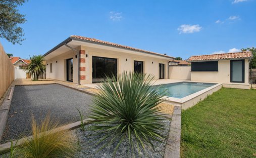 House in Cazaux, La Teste-de-Buch, France 1