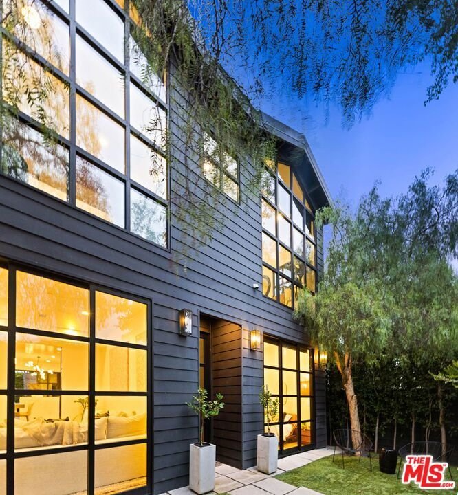 House in Los Angeles, California, United States 2 - 18561219
