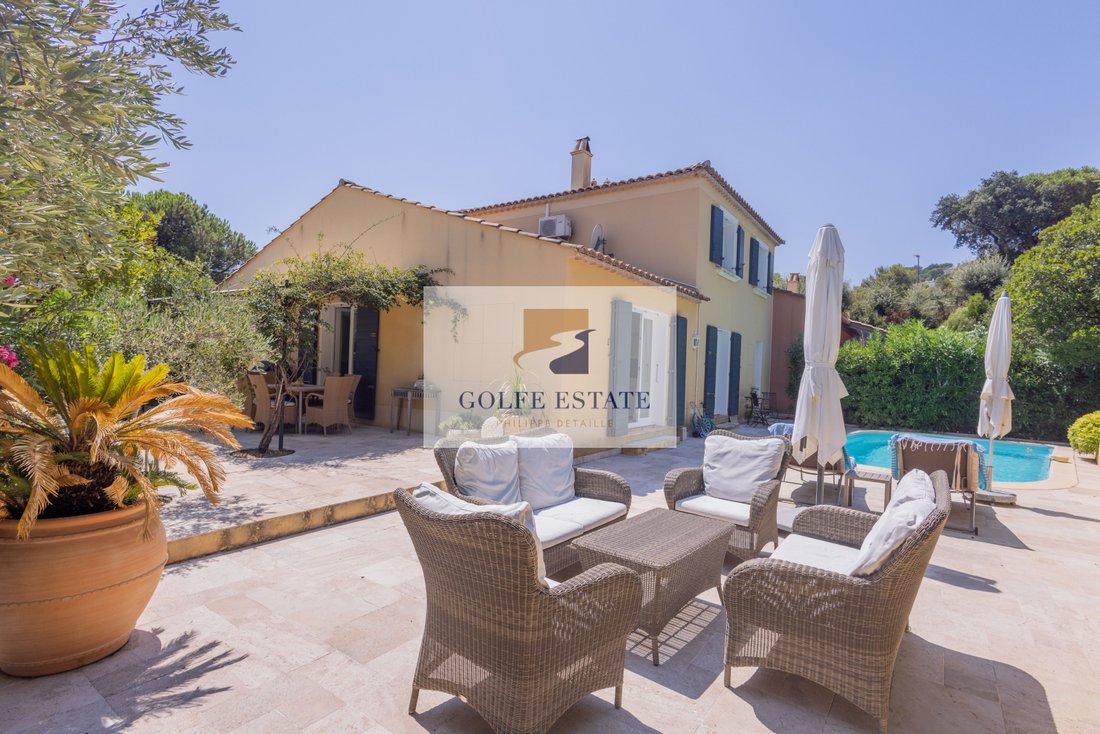 House in La Croix-Valmer, Provence-Alpes-Côte d'Azur, France 1 - 18558721