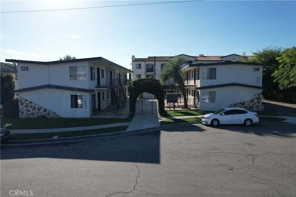 Orange, California, United States 3 - 18562458
