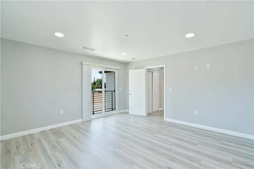 La Habra Heights, California, United States 5 - 18562385