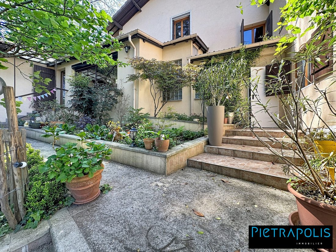 House in Oullins, Oullins-Pierre-Benite, France 5 - 17724433