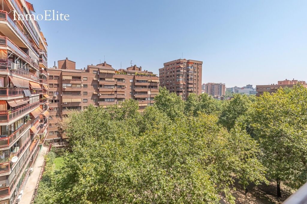 Apartment in Chamartín, Madrid, Spain 5 - 18564780