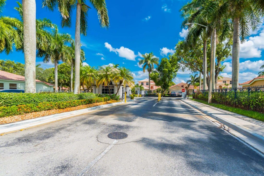 House in Miramar, Florida, United States 3 - 18542682