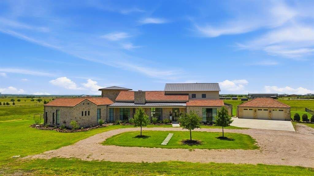 House in Crowley, Texas, United States 1 - 18559488