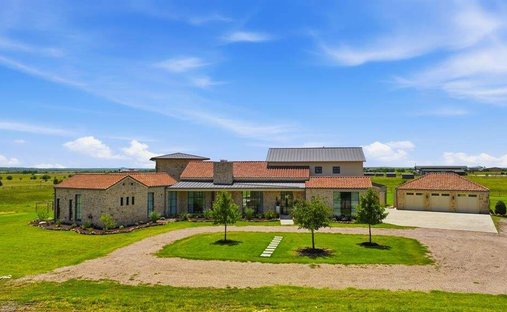 House in Crowley, Texas, United States 1