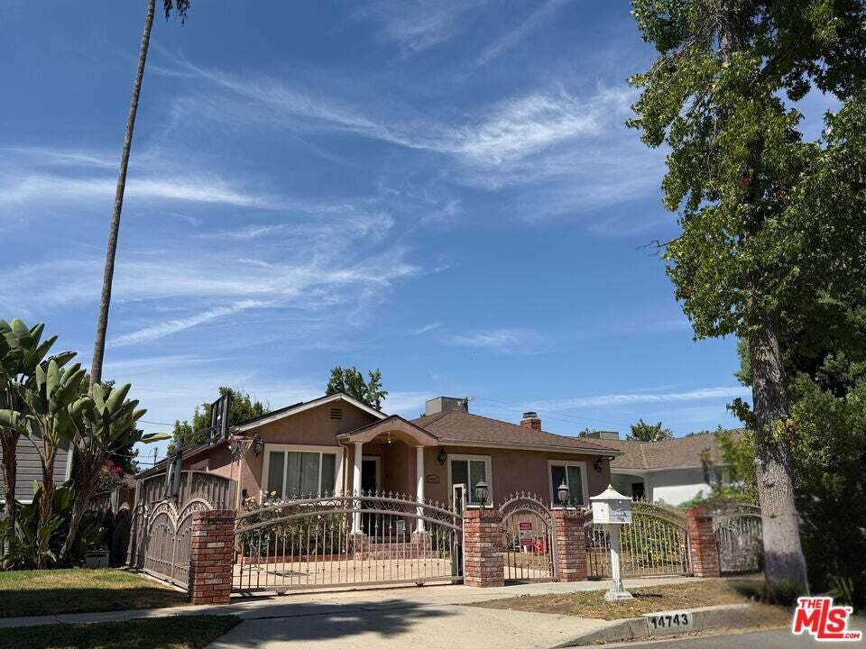 House in Los Angeles, California, United States 3 - 18565280