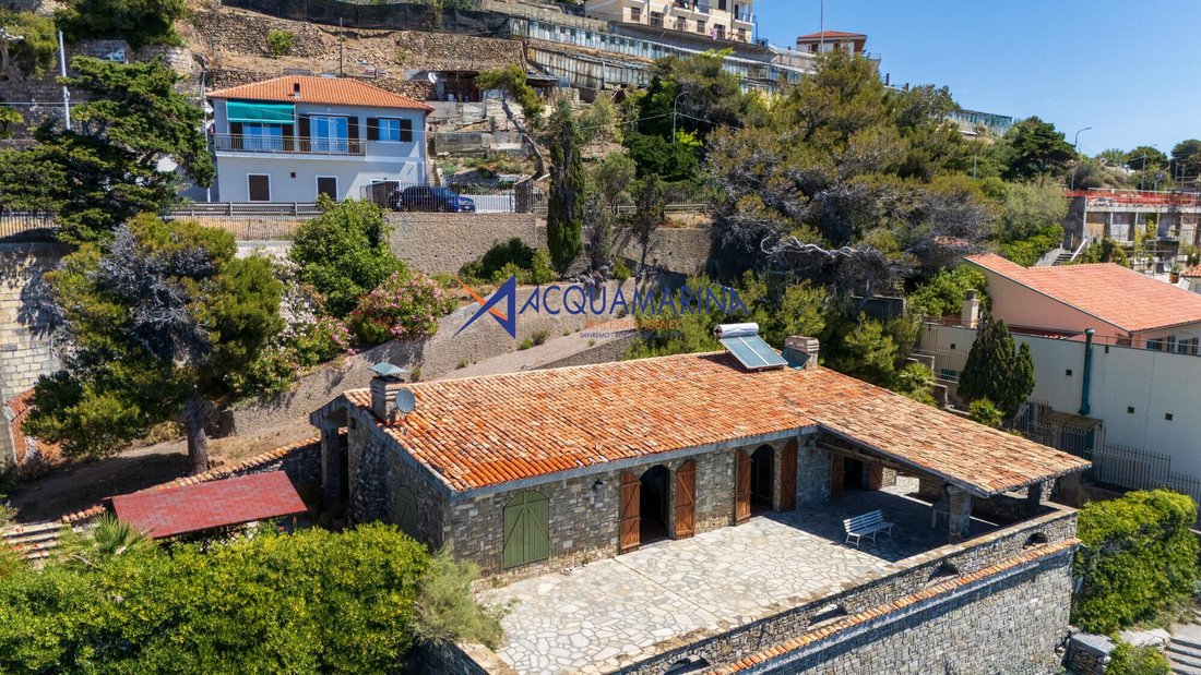 Chalet in Cipressa, Liguria, Italy 4 - 18225413