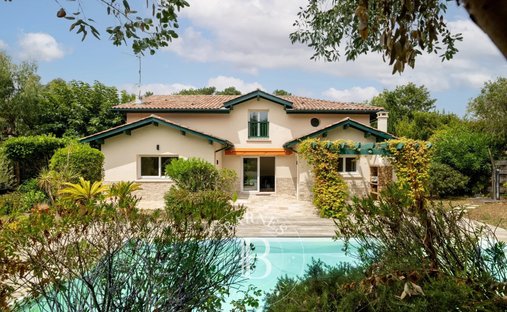 House in Anglet, Nouvelle-Aquitaine, France 1