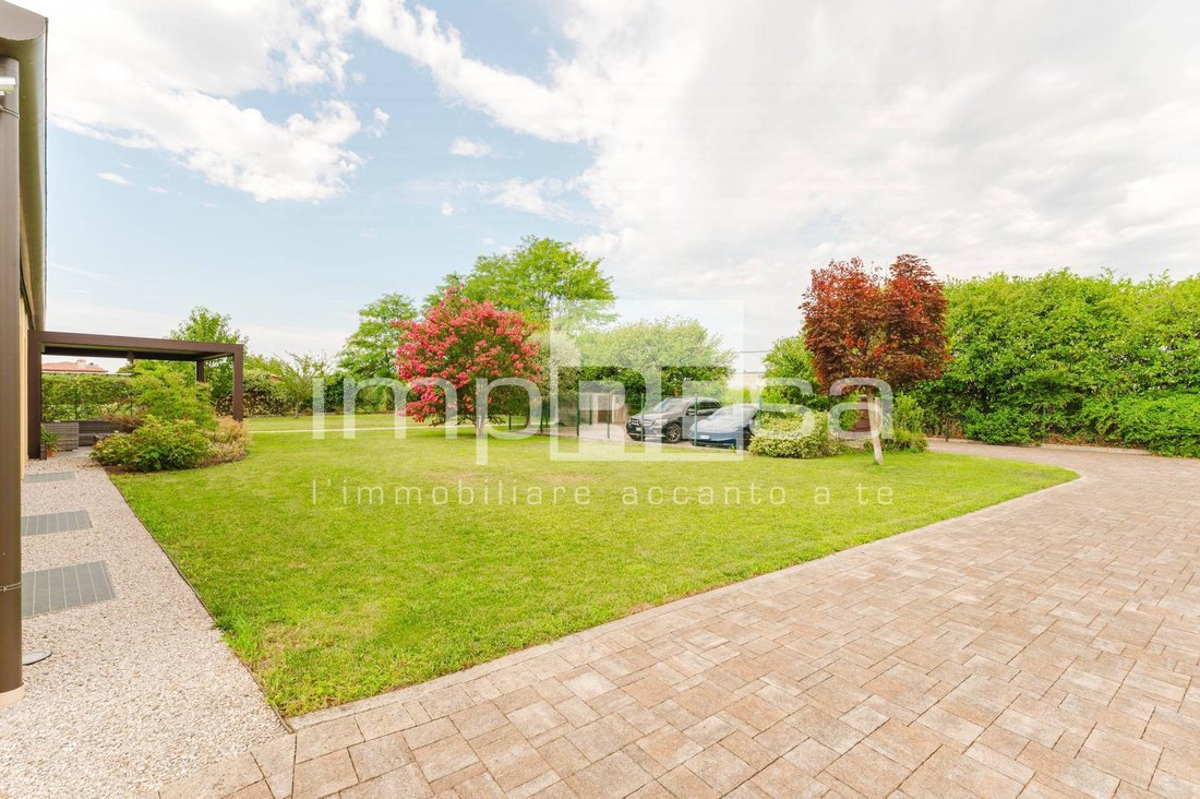 Villa in Mareno di Piave, Veneto, Italy 2 - 18564011