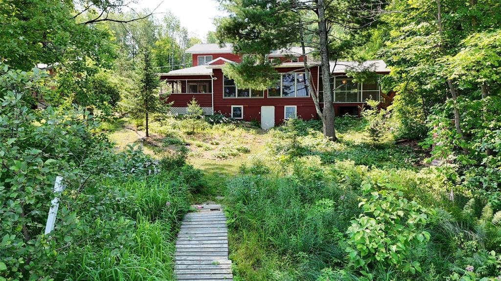 House in Stone Lake, Wisconsin, United States 1 - 18561518