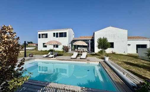House in Noirmoutier Centre, Noirmoutier-en-l'Île, France 1