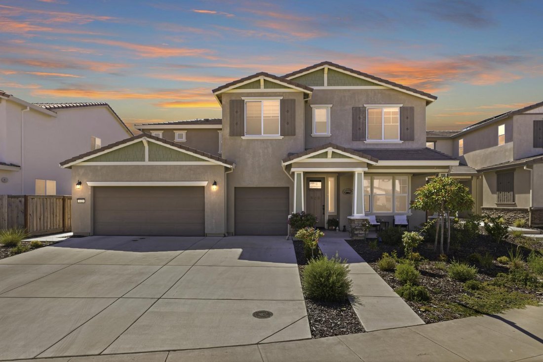 House in Folsom, California, United States 1 - 18545374