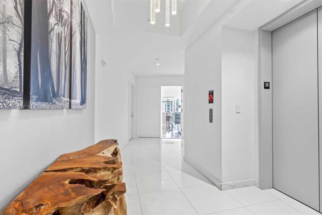 Condo in Miami, Florida, United States 2 - 18563076