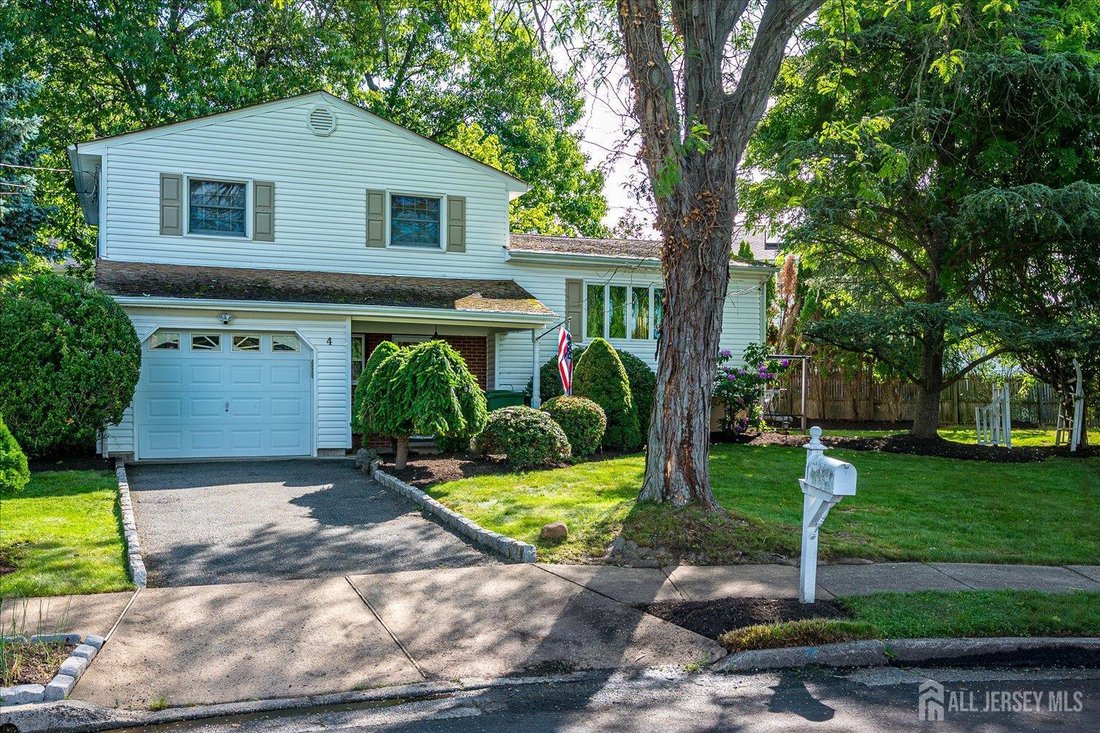 House in Metuchen, New Jersey, United States 1 - 18017613