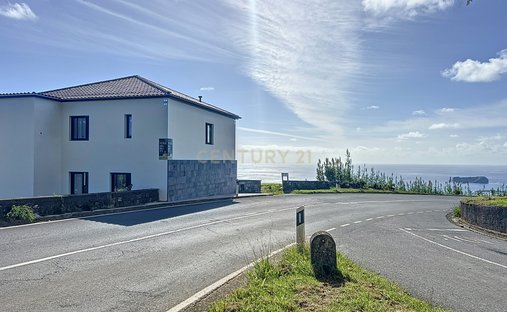 Villa in Ribeira das Tainhas, Azores, Portugal 1