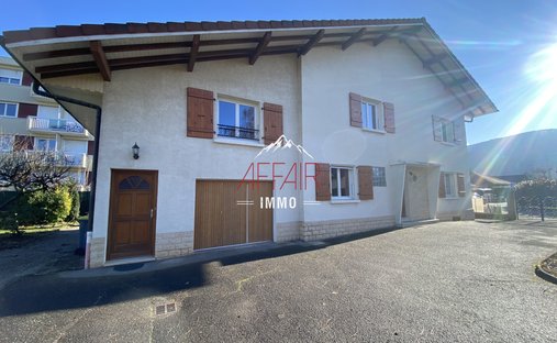 House in Plaine et Chatelet, Gaillard, France 1