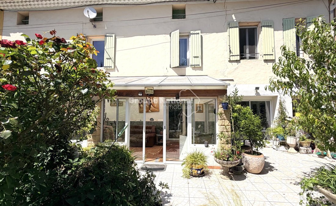 Country House in Jonquières, Provence-Alpes-Côte d'Azur, France 3 - 18559862