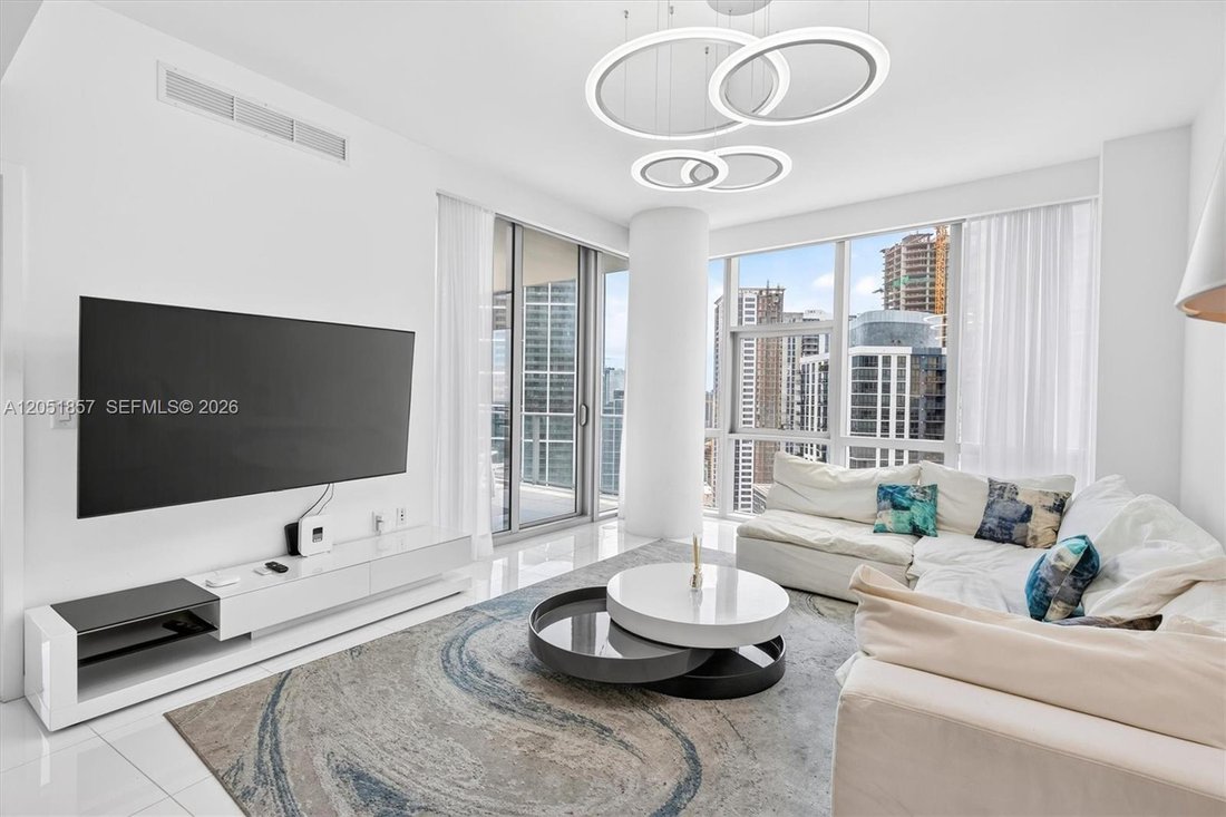 Condo in Miami, Florida, United States 1 - 18563076